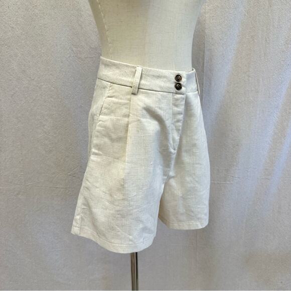 Goodnight Macaroon beige tailored A line textured shorts size large‎ high rise - Picture 10 of 14